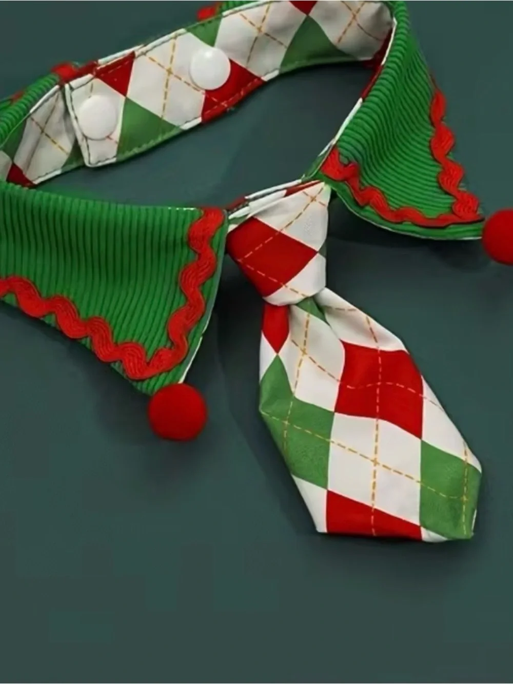 Source Unknown Green and Red Argyle Holiday Dog Collar with Tie 13.8 x 17.7